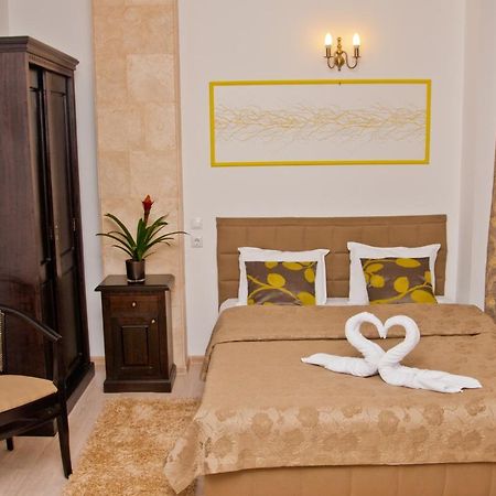 Hotel Belleville Ιάσιο Εξωτερικό φωτογραφία