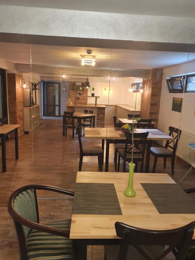 Hotel Belleville Ιάσιο Εξωτερικό φωτογραφία