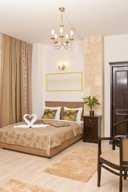 Hotel Belleville Ιάσιο Εξωτερικό φωτογραφία