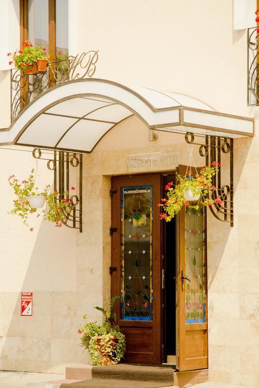 Hotel Belleville Ιάσιο Εξωτερικό φωτογραφία