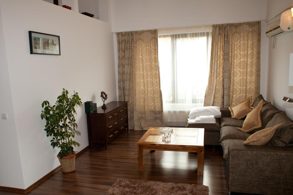 Hotel Belleville Ιάσιο Εξωτερικό φωτογραφία