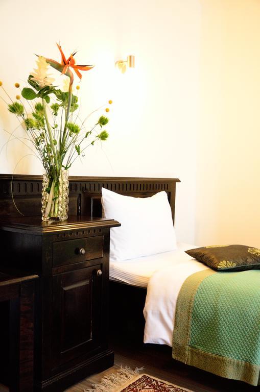 Hotel Belleville Ιάσιο Εξωτερικό φωτογραφία