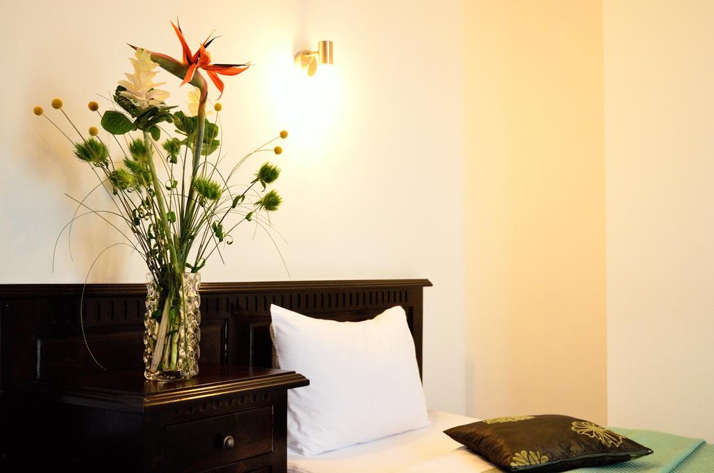 Hotel Belleville Ιάσιο Εξωτερικό φωτογραφία