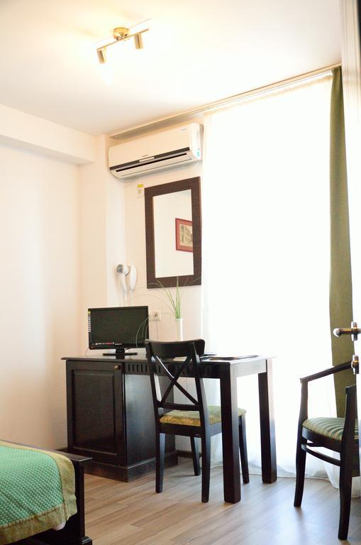 Hotel Belleville Ιάσιο Εξωτερικό φωτογραφία