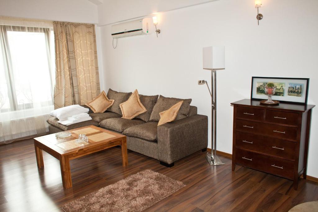 Hotel Belleville Ιάσιο Εξωτερικό φωτογραφία