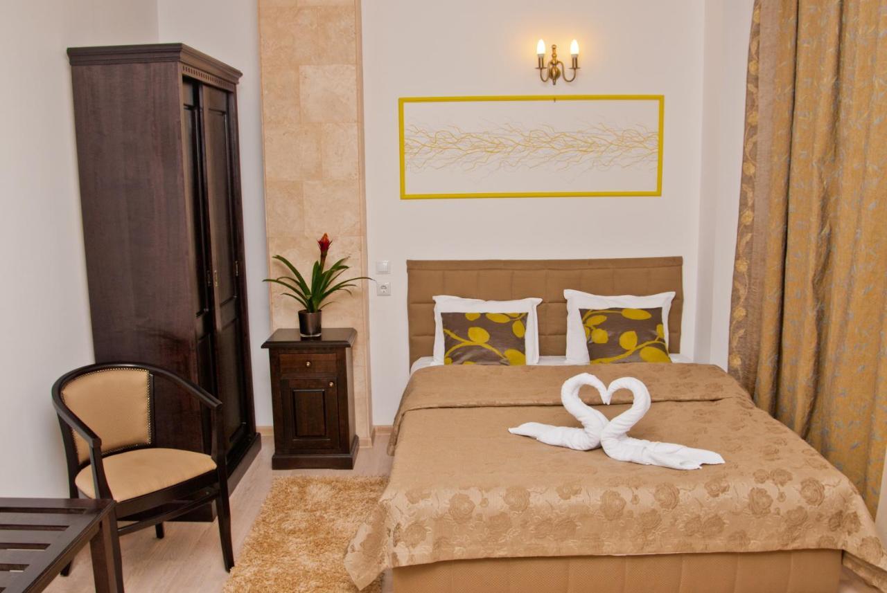 Hotel Belleville Ιάσιο Εξωτερικό φωτογραφία